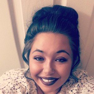 Meet your Posher, Jade